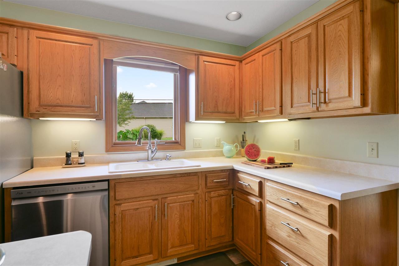 12433 Burning Tree Road Fort Wayne, IN 46845 - Photo 10 of 36 Gallery Image 10