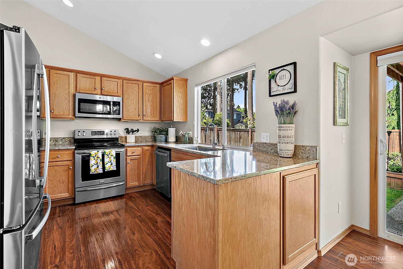 24104 231st Place Southeast Maple Valley, WA 98038 - Photo 12 of 37