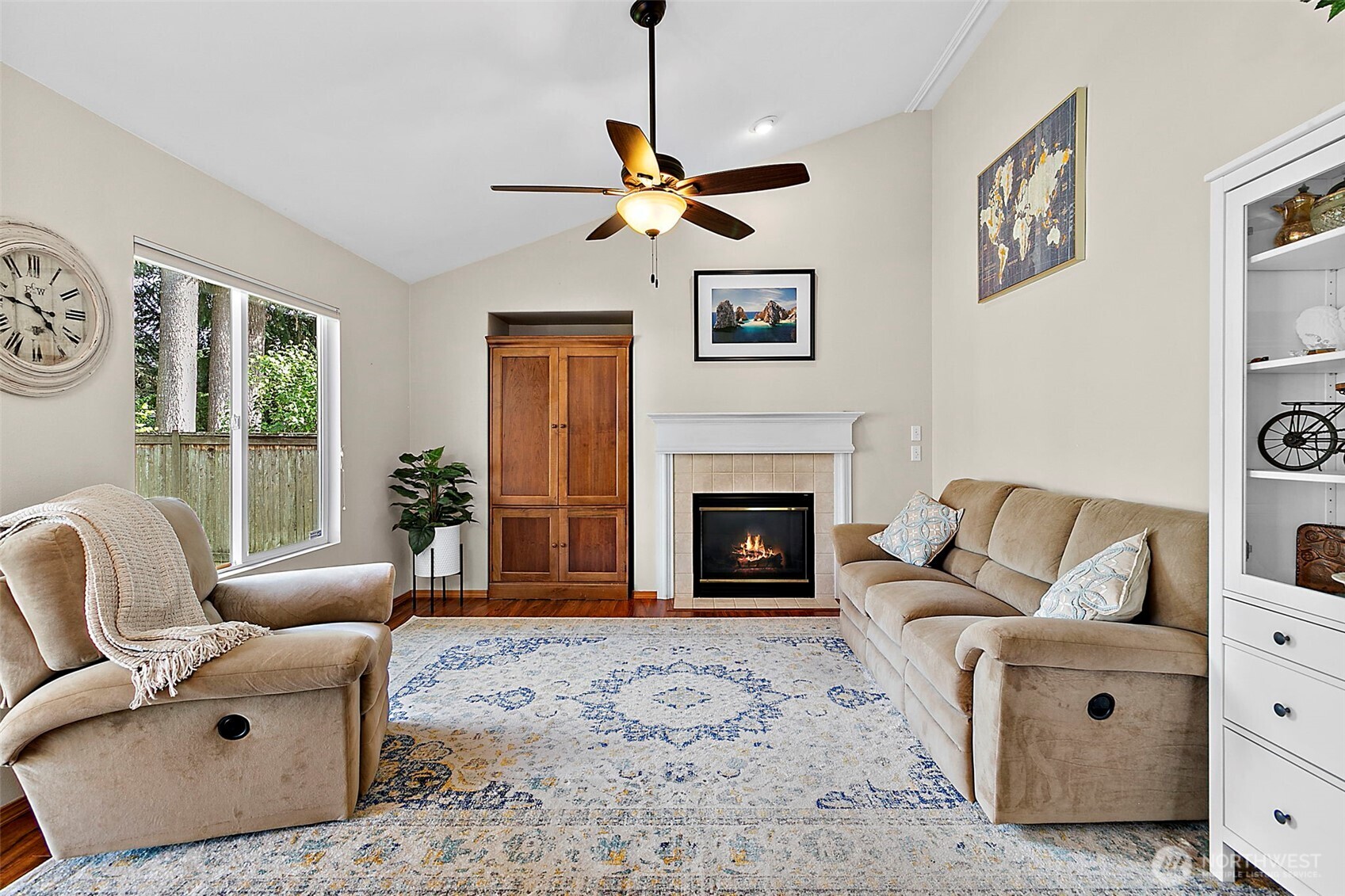 24104 231st Place Southeast Maple Valley, WA 98038 - Photo 9 of 37