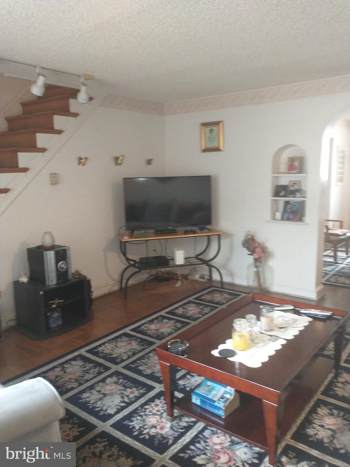 148 Normandy Road Upper Darby, PA 19082 - Photo 4 of 26