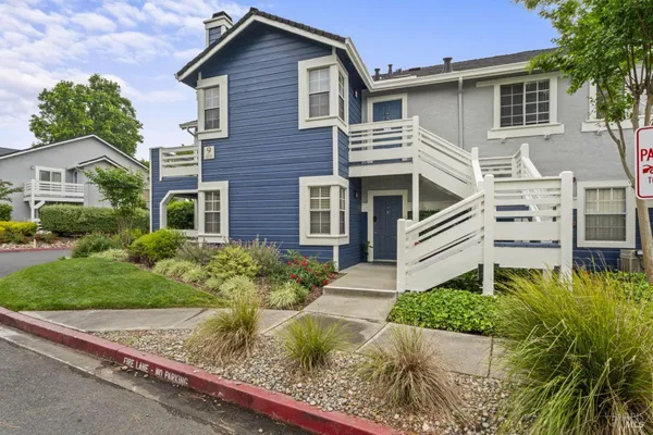 $305,000 | 2915 North Texas Street, Unit 148, Fairfield, CA 94533