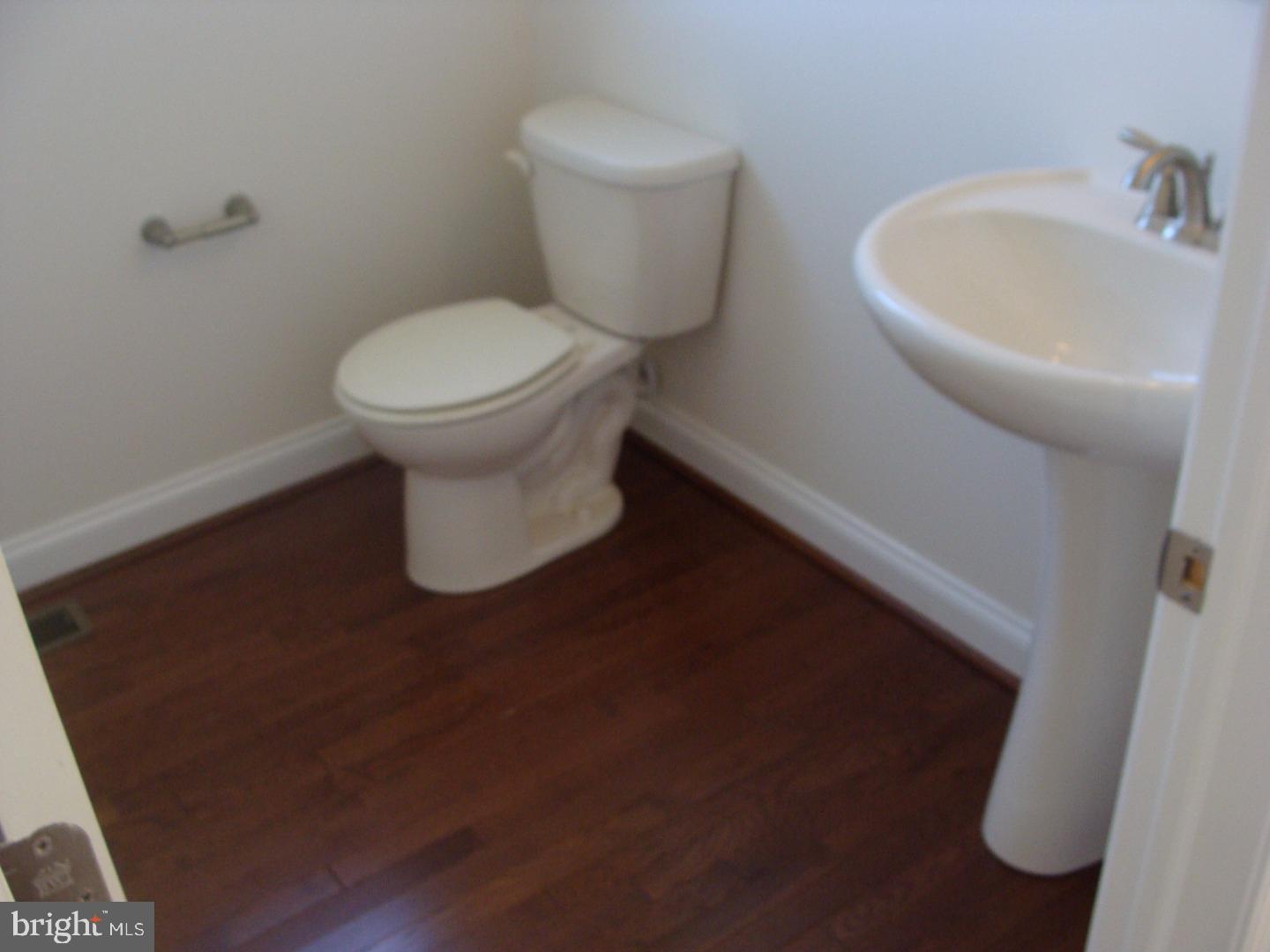 360 Staggerbush Road, Unit SPEC Williamstown, NJ 08094 - Photo 4 of 13 Bathroom