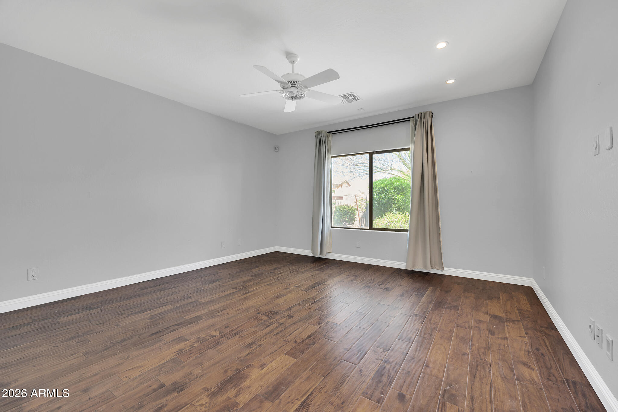 21121 North 37th Run Phoenix, AZ 85050 - Photo 26 of 38 21121 N 37th-26