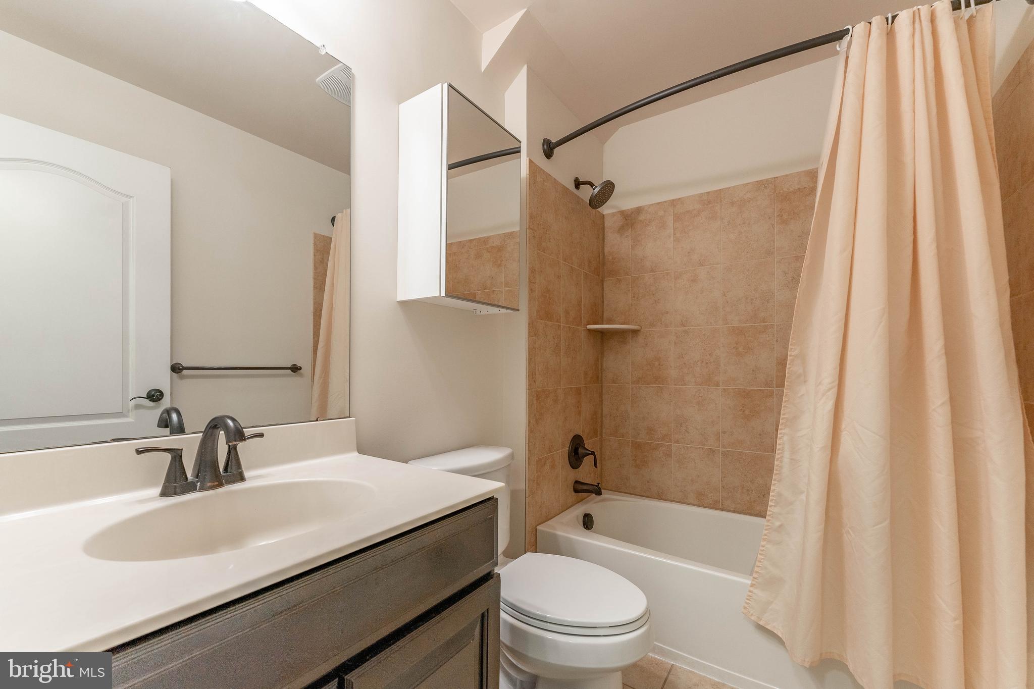 510 Old Lancaster Road Haverford, PA 19041 - Photo 30 of 43 Full Bath
