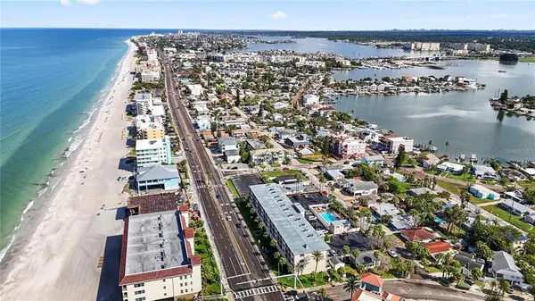 a view of entryway with a front door