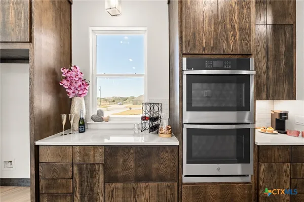 $684,990 | 549 County Road 3152, Kempner, TX 76539