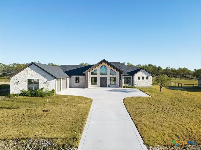 $689,990 | 549 County Road 3152, Kempner, TX 76539
