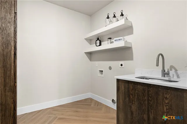 $689,990 | 549 County Road 3152, Kempner, TX 76539