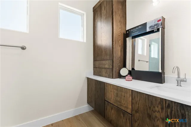 $689,990 | 549 County Road 3152, Kempner, TX 76539