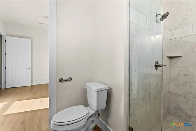 $689,990 | 549 County Road 3152, Kempner, TX 76539