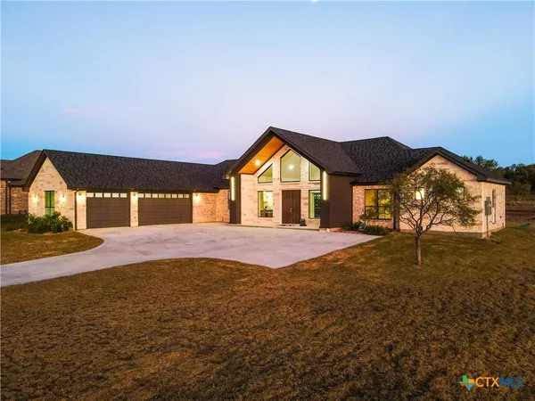 $684,990 | 549 County Road 3152, Kempner, TX 76539