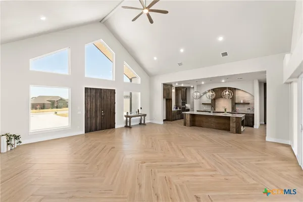 $684,990 | 549 County Road 3152, Kempner, TX 76539