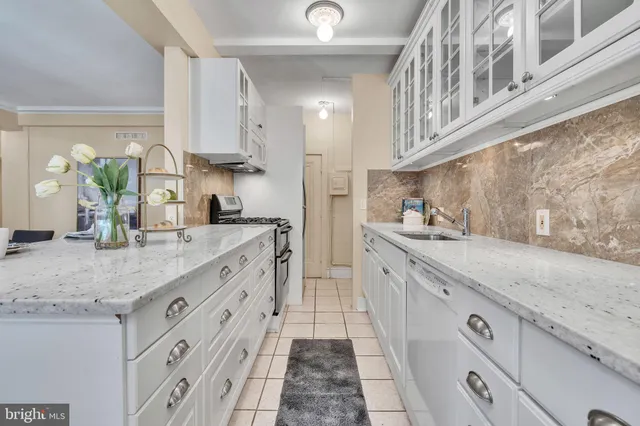 $499,900 | 1026 16th Street Northwest, Unit 505, Washington, DC 20036