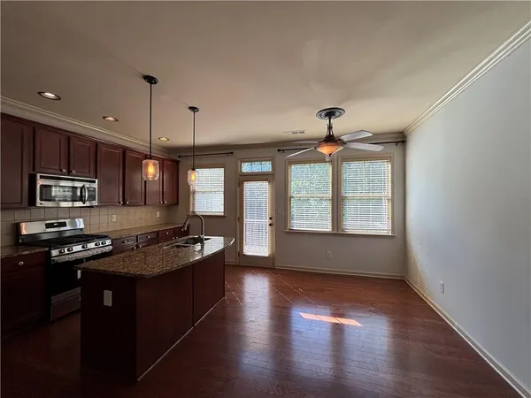 $2,595 | 800 Village Field Court Northwest, Suwanee, GA 30024