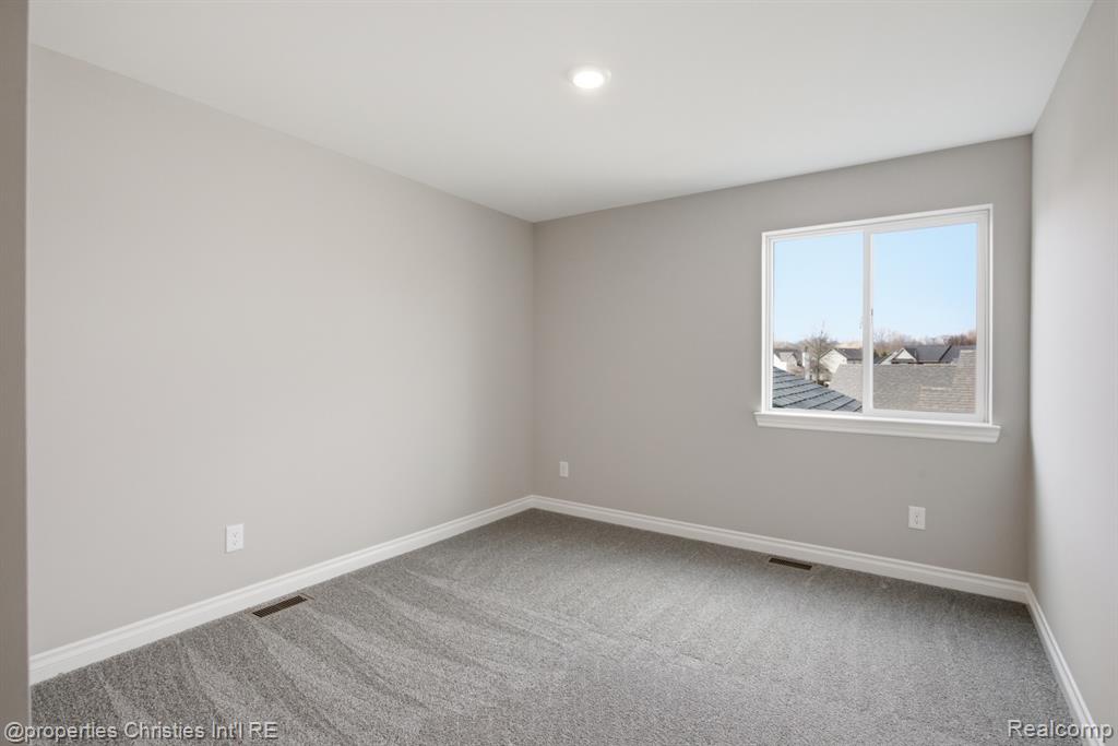 23397 Crescent Ridge Drive New Boston, MI 48164 - Photo 19 of 28