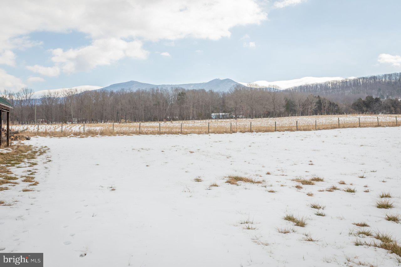 1259 Farmview Road Luray, VA 22835 - Photo 15 of 39 Gallery Image 15