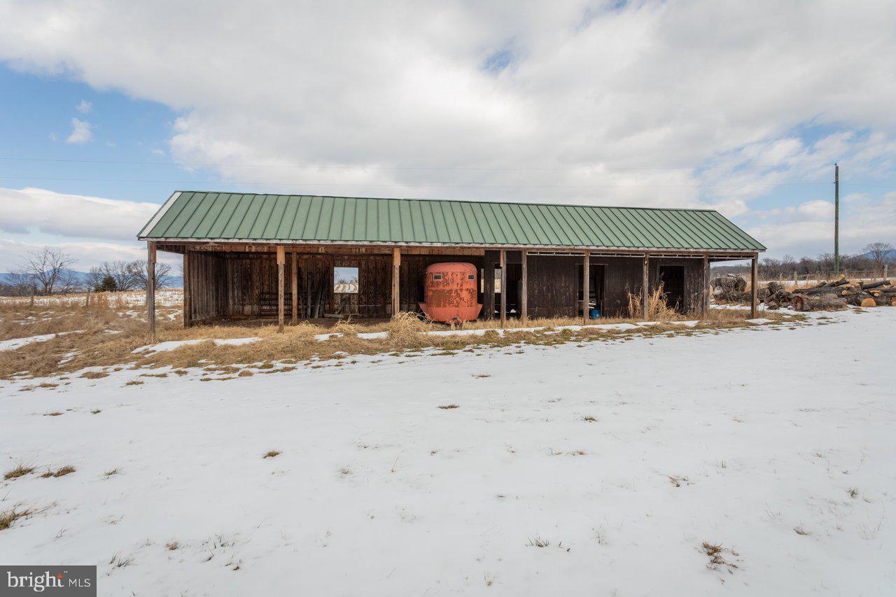 1259 Farmview Road Luray, VA 22835 - Photo 16 of 39 Gallery Image 16