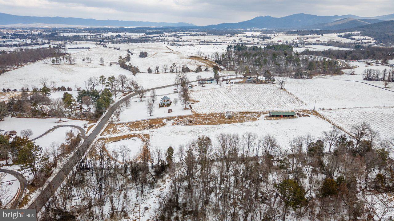 1259 Farmview Road Luray, VA 22835 - Photo 24 of 39 Gallery Image 24