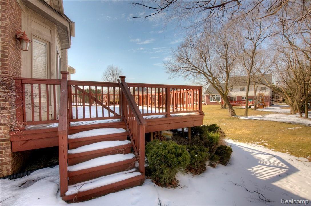 1044 Rochelle Park Drive Rochester, MI 48309 - Photo 47 of 51 930A5202_3_4.jpg