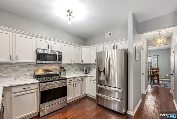 $789,000 | 114 Black Oak Trail, Lake Hopatcong, NJ 07849