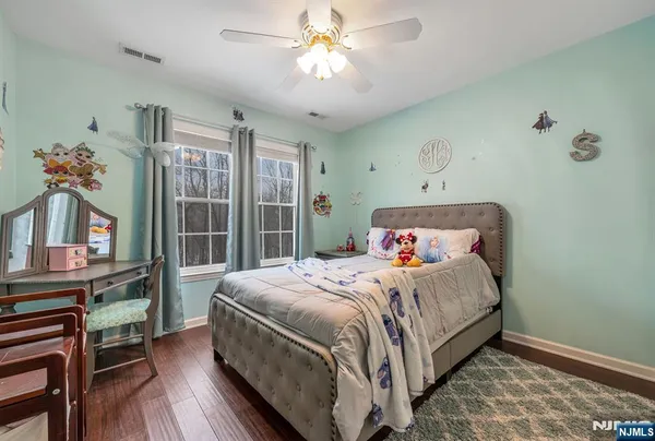 $789,000 | 114 Black Oak Trail, Lake Hopatcong, NJ 07849