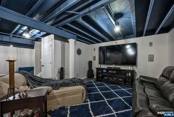 $789,000 | 114 Black Oak Trail, Lake Hopatcong, NJ 07849