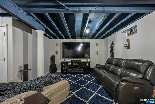 $789,000 | 114 Black Oak Trail, Lake Hopatcong, NJ 07849