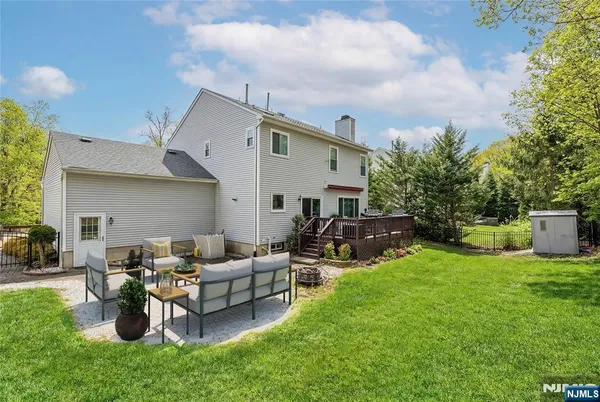 $789,000 | 114 Black Oak Trail, Lake Hopatcong, NJ 07849