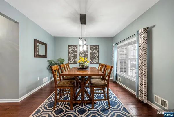 $789,000 | 114 Black Oak Trail, Lake Hopatcong, NJ 07849