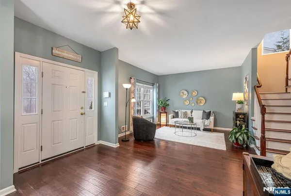 $789,000 | 114 Black Oak Trail, Lake Hopatcong, NJ 07849