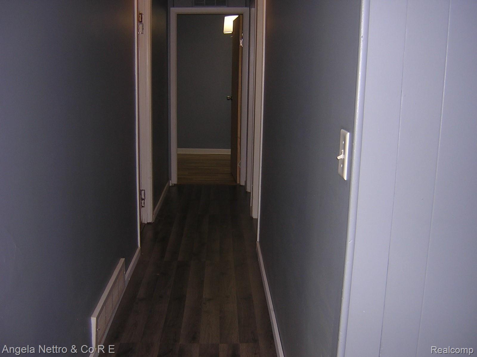 6732 Ball Road Romulus, MI 48174 - Photo 12 of 20 DSCN5176.JPG