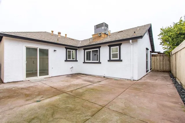 $389,900 | 2016 Scotch Pine Drive, Modesto, CA 95351