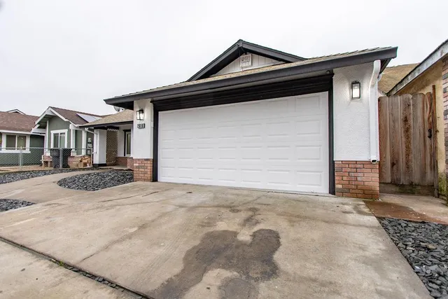 $389,900 | 2016 Scotch Pine Drive, Modesto, CA 95351