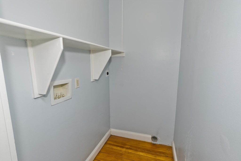 56 Pine Street Holyoke, MA 01040 - Photo 13 of 27