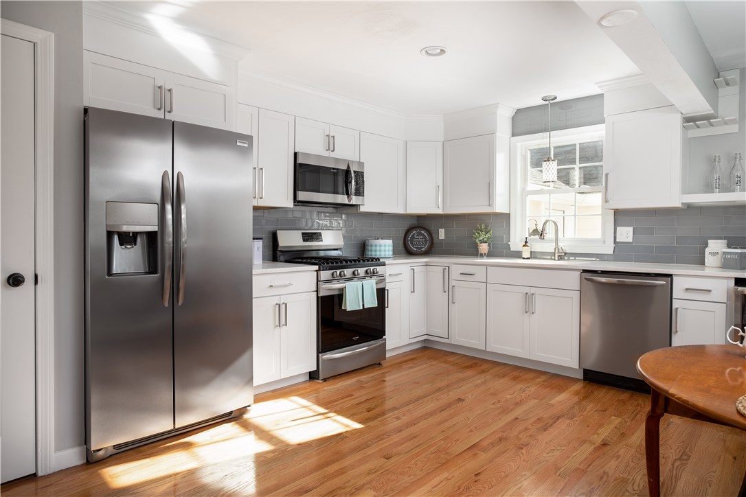 50 Riverdale Road Westerly, RI 02891 - Photo 2 of 34 Gallery Image 2