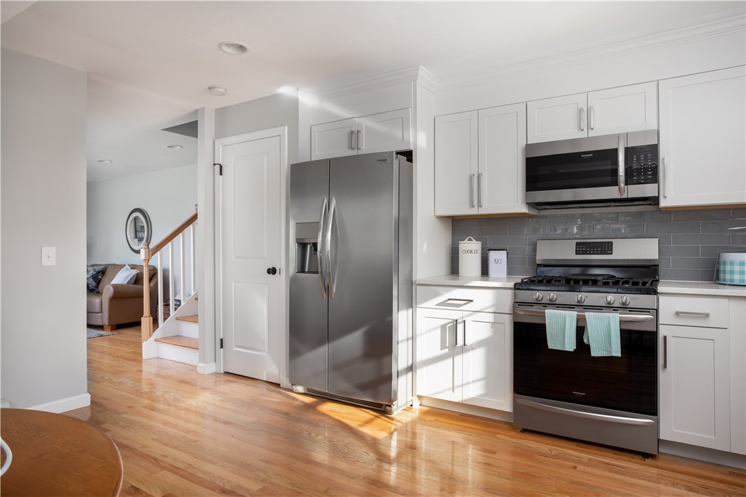 50 Riverdale Road Westerly, RI 02891 - Photo 3 of 34 Gallery Image 3