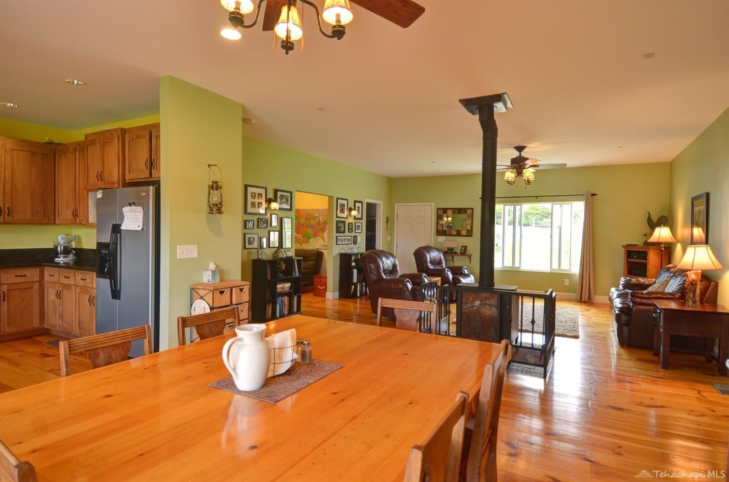 20578 Old Town Road Tehachapi, CA 93561 - Photo 9 of 10 Gallery Image 9