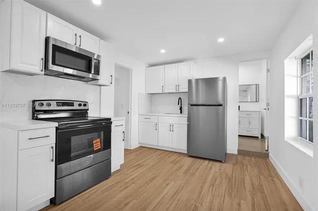 $3,600 | 2419 Coolidge Street, Unit 1, Hollywood, FL 33020