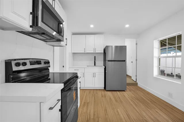 $3,600 | 2419 Coolidge Street, Unit 1, Hollywood, FL 33020