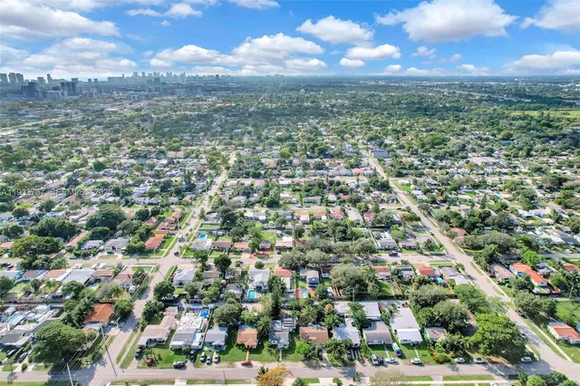 $3,600 | 2419 Coolidge Street, Unit 1, Hollywood, FL 33020