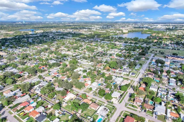 $3,600 | 2419 Coolidge Street, Unit 1, Hollywood, FL 33020