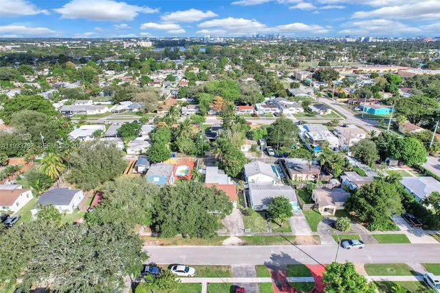 $3,600 | 2419 Coolidge Street, Unit 1, Hollywood, FL 33020