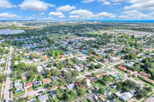 $3,600 | 2419 Coolidge Street, Unit 1, Hollywood, FL 33020