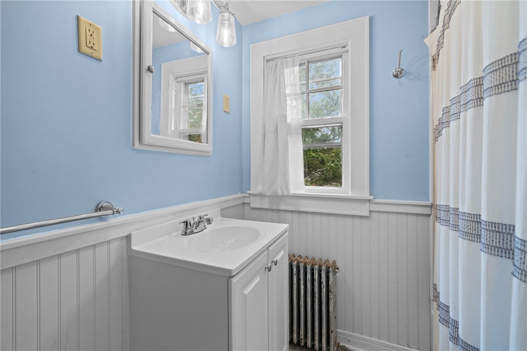 8 Perkins Avenue Westerly, RI 02891 - Photo 29 of 47