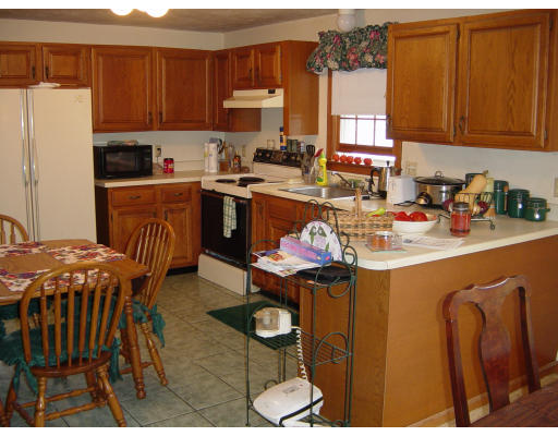 70 Brookhaven Road Worcester, MA 01606 - Photo 4 of 7 Gallery Image 4