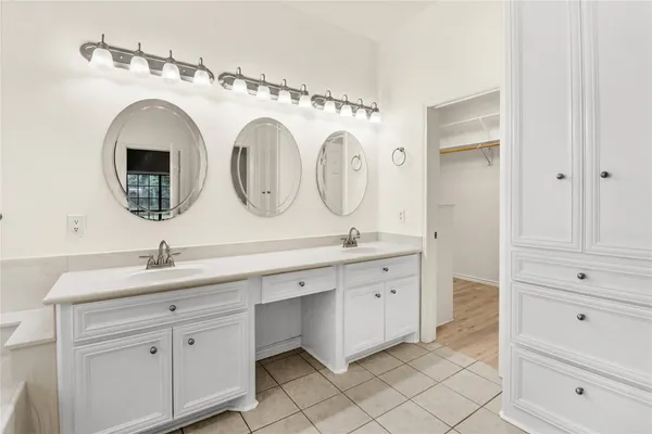 $375,000 | 1010 Mockingbird Lane, Richwood, TX 77531