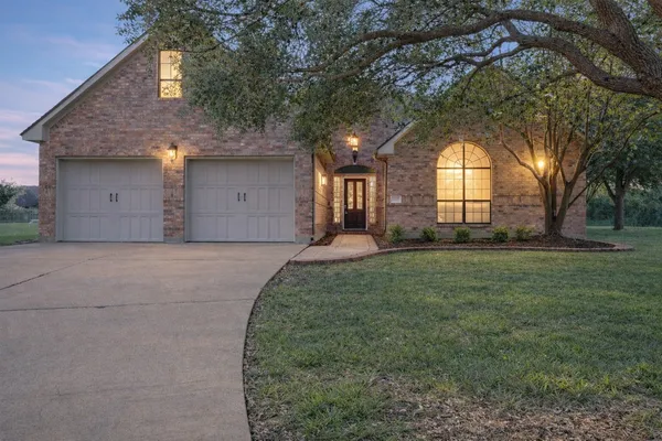$375,000 | 1010 Mockingbird Lane, Richwood, TX 77531