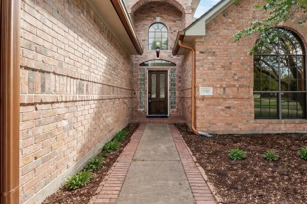 $375,000 | 1010 Mockingbird Lane, Richwood, TX 77531