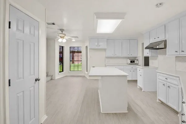 $375,000 | 1010 Mockingbird Lane, Richwood, TX 77531