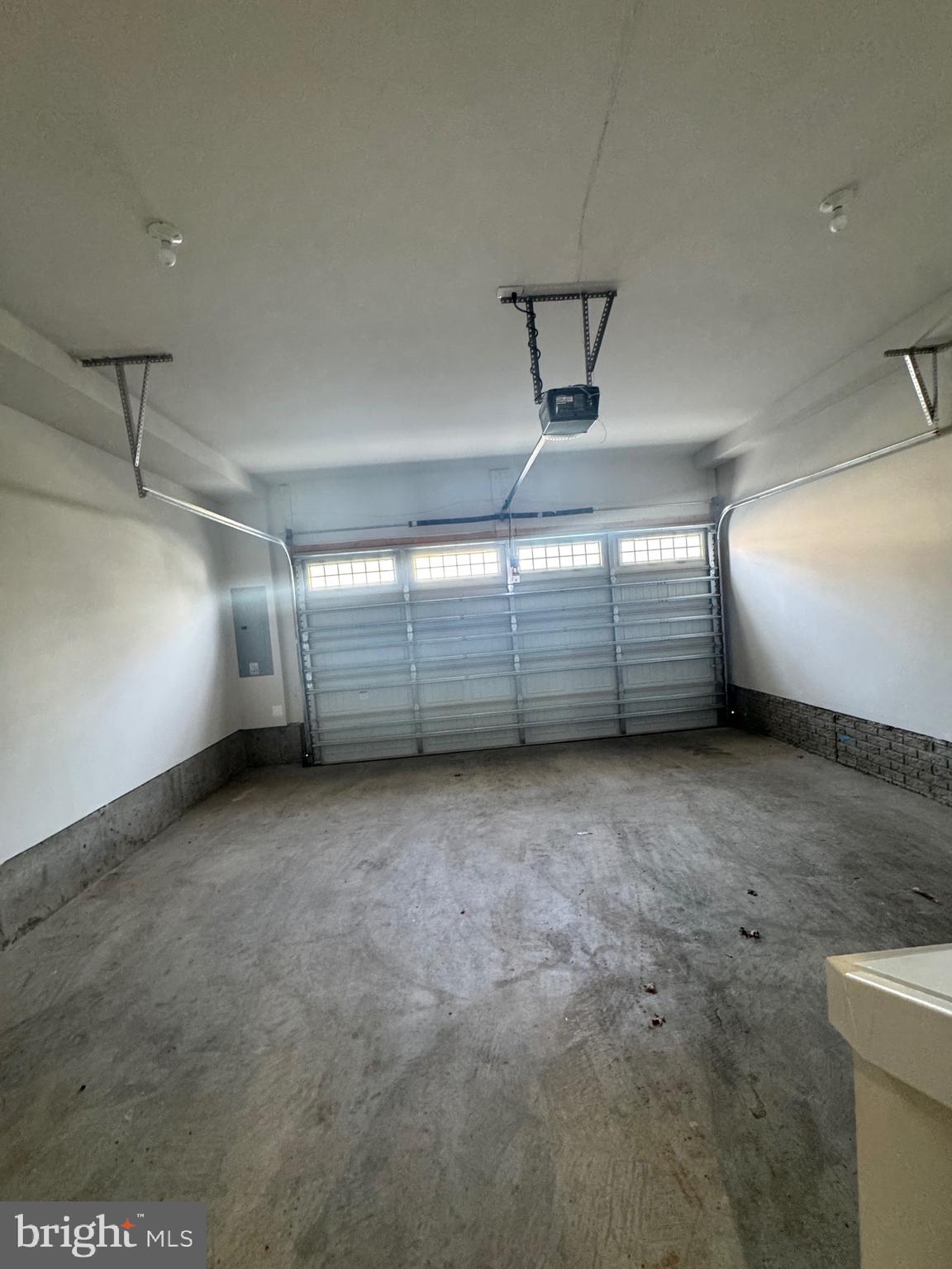 3775 Mayors Way Fairfax, VA 22030 - Photo 9 of 42 a view of a garage